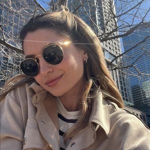 Meet your Posher, Magdalena